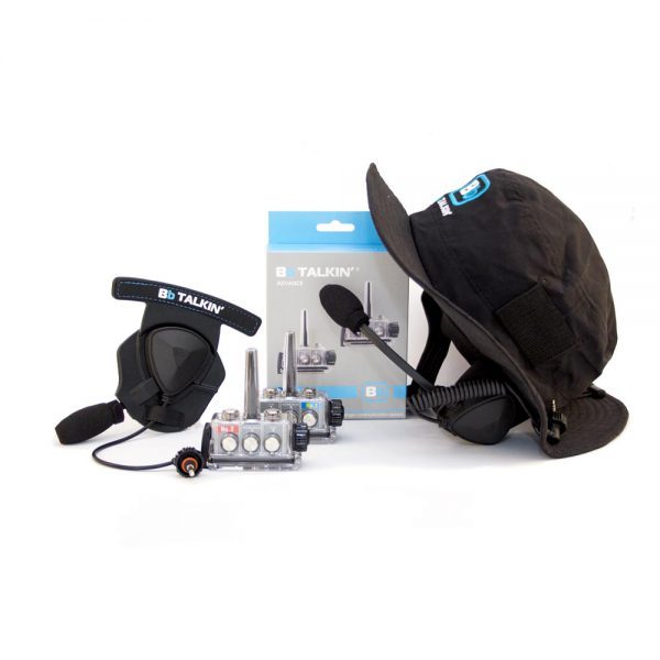 BbTalkin-2way-Kitesurf-and-Windsurf-Advance-starter-pack-with-surf-hat-with-speaker-and-long-boom-mic-and-mono-helmet-pad-with-mic-1000×1000-uitgelicht-600×600